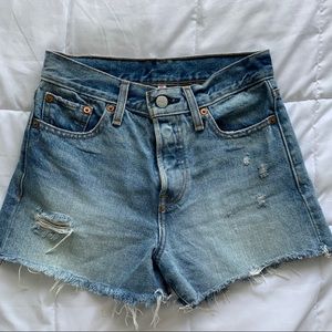 Levi shorts